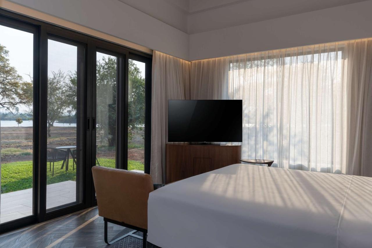 Radisson Blu Mosi-Oa-Tunya Livingstone Resort Bagian luar foto