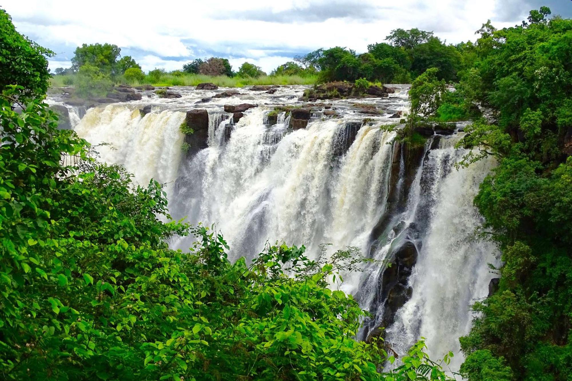 Radisson Blu Mosi-Oa-Tunya Livingstone Resort Bagian luar foto