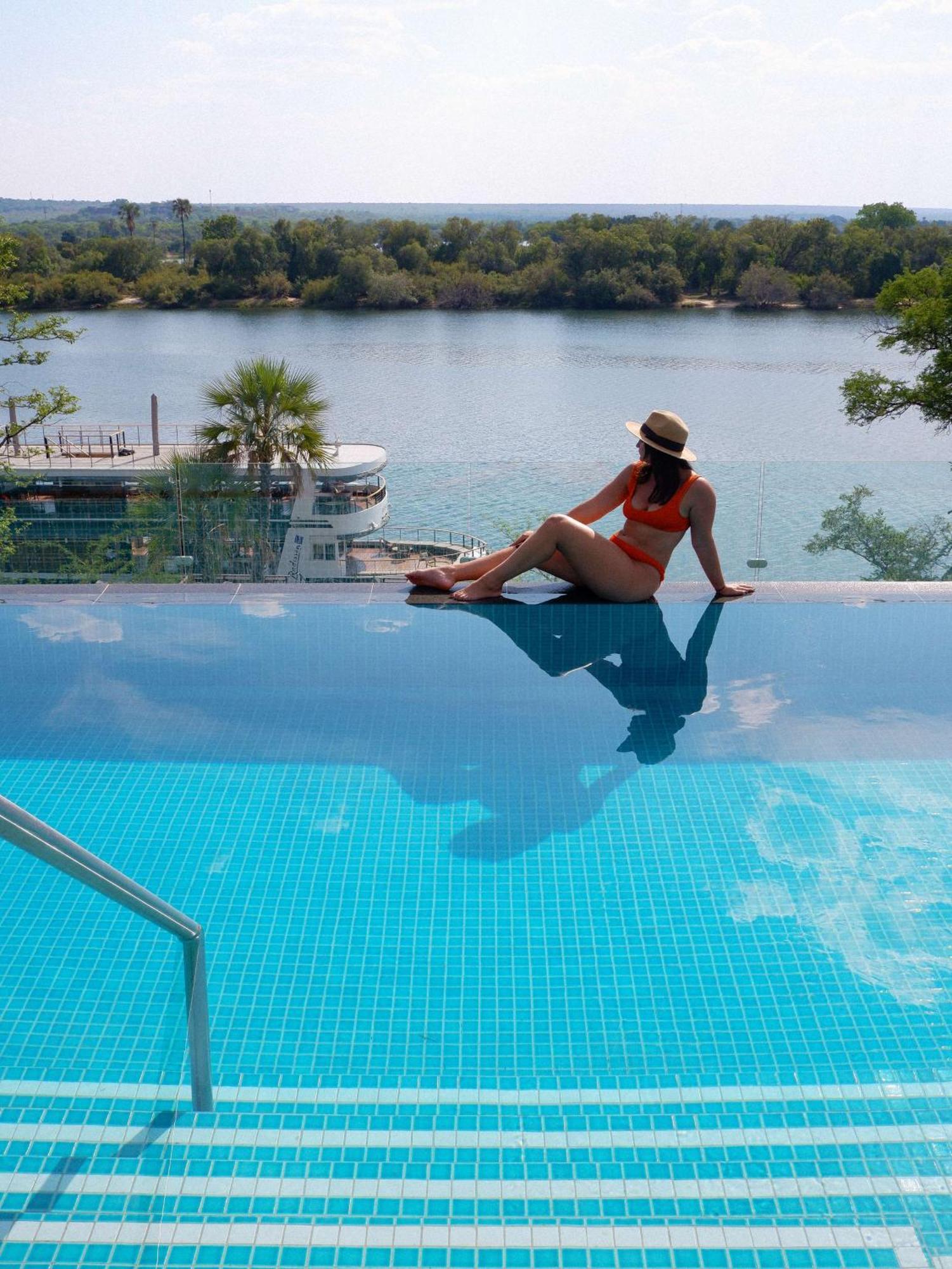 Radisson Blu Mosi-Oa-Tunya Livingstone Resort Bagian luar foto