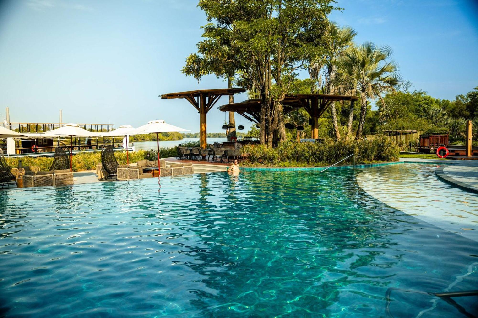 Radisson Blu Mosi-Oa-Tunya Livingstone Resort Bagian luar foto
